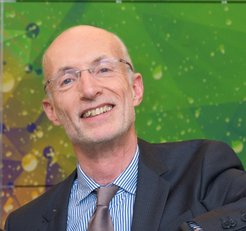 Portrait of Prof. Stuart Parkin, Director of the Max Planck Institute of Microstructure Physics