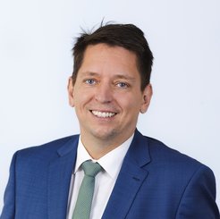 Dr. Benjamin Janutta
